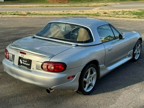 Used 2002 MAZDA MX-5 Miata image 23