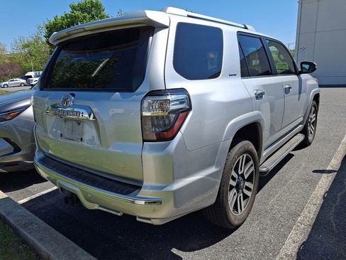 Used 2017 Toyota 4Runner Limited AWD/4WD image 6