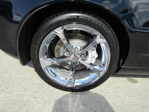 Used 2011 Chevrolet Corvette Grand Sport w/ Preferred Equipment Group RWD image 24