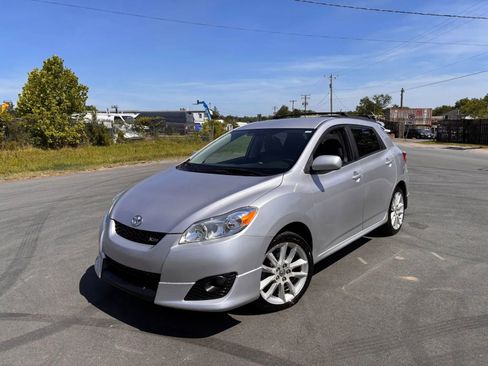 Used 2009 Toyota Matrix XRS FWD image 3