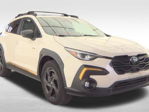 Used 2024 Subaru Crosstrek 2.5i Sport w/ Crosstrek Mirror Package AWD/4WD image 3