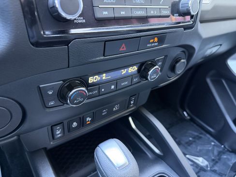 Certified 2023 Nissan Frontier SV w/ SV Convenience Package image 15