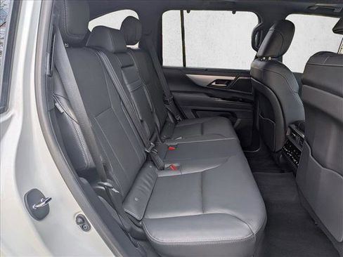 Used 2023 Lexus LX 600 F Sport AWD/4WD image 22