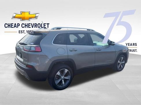 Used 2019 Jeep Cherokee Limited w/ Luxury Group FWD image 5
