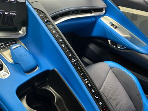 Used 2020 Chevrolet Corvette Stingray Premium Conv w/ 3LT Preferred Equipment Group RWD image 19