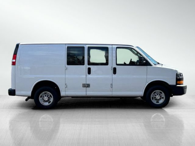 Used 2021 Chevrolet Express 2500 w/ Driver Convenience Package RWD image 3