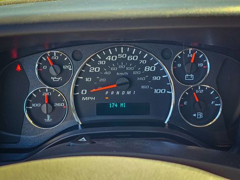 New 2025 GMC Savana 2500 w/ Driver Convenience Package image 15