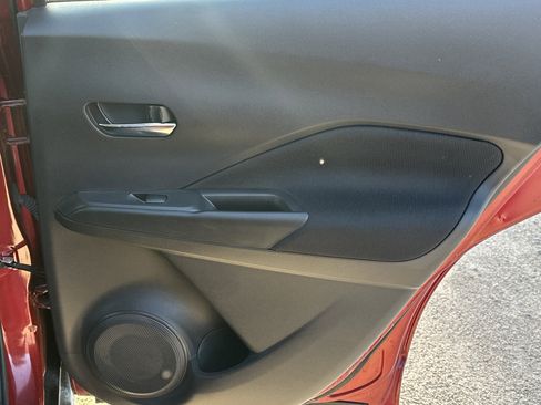 Used 2022 Nissan Kicks SV image 16