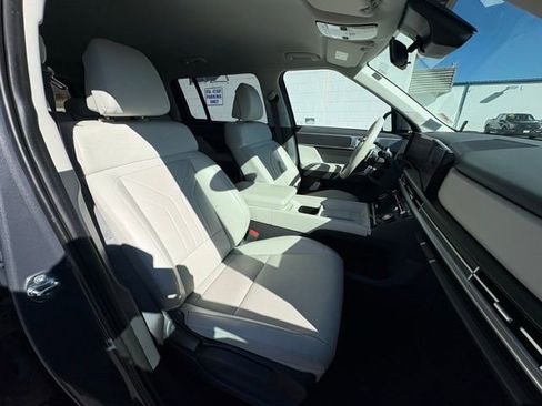 Used 2025 Hyundai Santa Fe SEL image 25