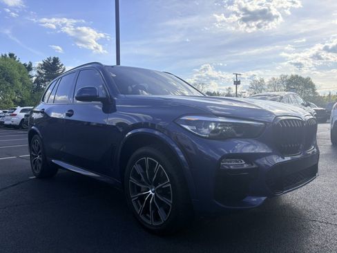 Used 2019 BMW X5 xDrive50i w/ M Sport Package AWD/4WD image 3