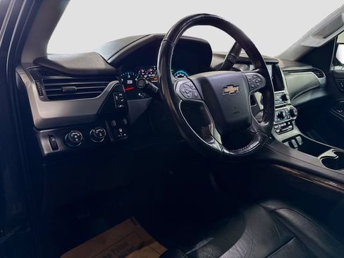 Used 2017 Chevrolet Tahoe LT w/ LT Signature Package AWD/4WD image 10