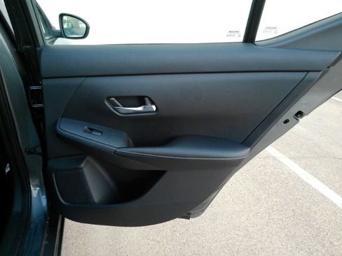 Used 2021 Nissan Sentra SV w/ Trunk Package FWD image 21