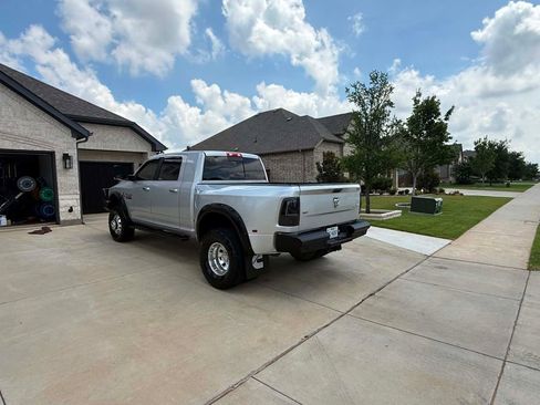 Used 2016 RAM 3500 SLT AWD/4WD image 11