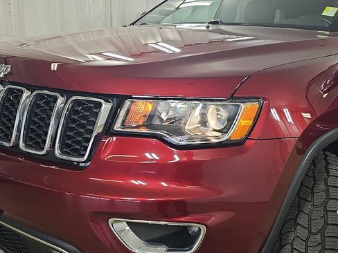Used 2022 Jeep Grand Cherokee Limited AWD/4WD image 38