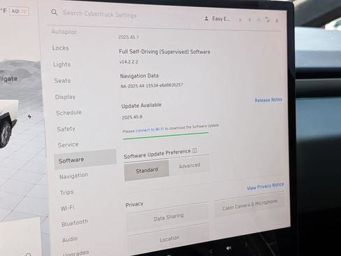 Used 2024 Tesla Cybertruck AWD Crew Cab image 20