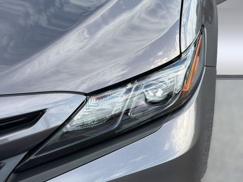 Used 2023 Toyota Camry SE w/ Convenience Package FWD image 11