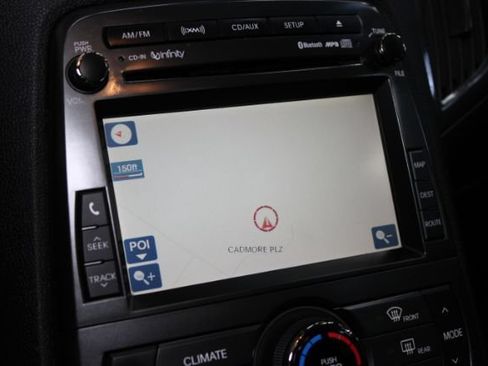 Used 2011 Hyundai Genesis 3.8 RWD image 17