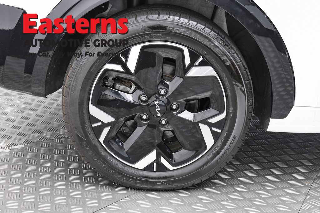 Used 2023 Kia Niro Wind w/ Wind Preserve Package FWD image 32