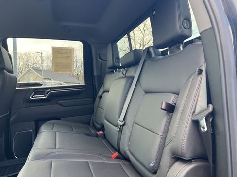 Used 2025 Chevrolet Silverado 2500 LTZ w/ LTZ Premium Package image 21