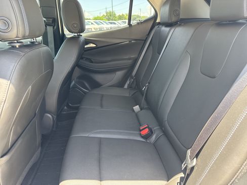 Used 2025 Buick Encore GX Sport Touring FWD image 7
