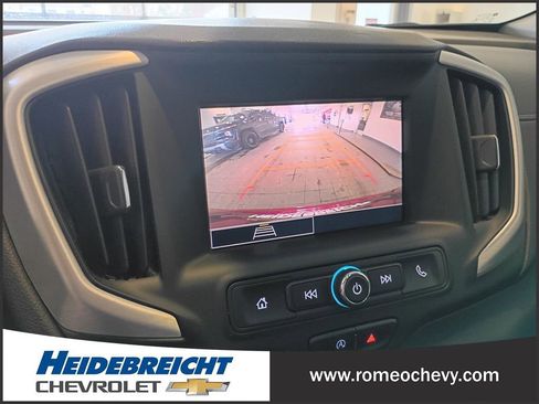 Used 2023 GMC Terrain SLE w/ Driver Convenience Package image 24