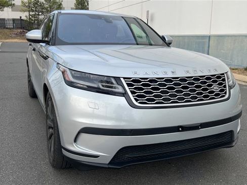 Used 2018 Land Rover Range Rover Velar S AWD/4WD image 32