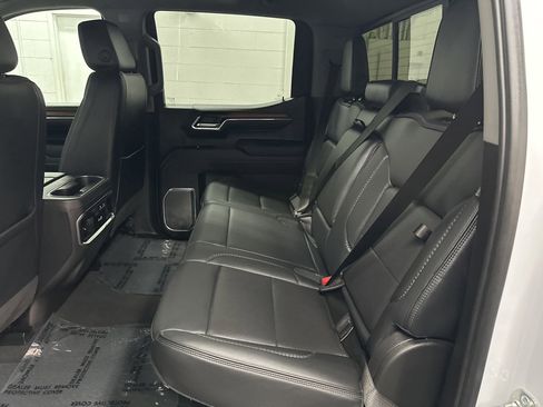 Used 2025 GMC Sierra 1500 Denali w/ Denali Reserve Package image 32