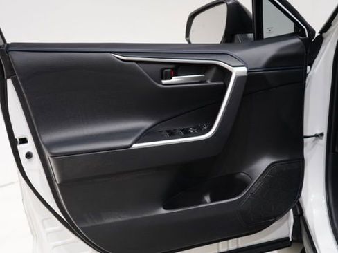 Used 2023 Toyota RAV4 XSE w/ XSE Grade Weather Package image 20