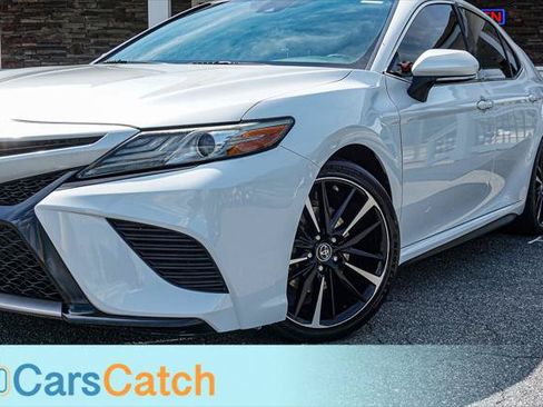 Used 2019 Toyota Camry XSE FWD image 6