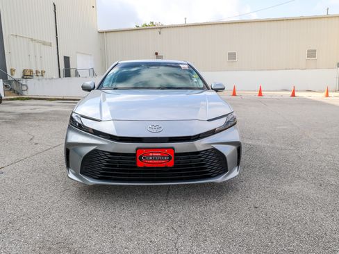 Certified 2025 Toyota Camry LE w/ Convenience Package FWD image 3