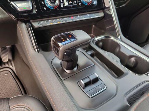 Used 2025 GMC Sierra 1500 AT4 AWD/4WD image 21