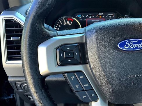 Used 2017 Ford F150 Lariat image 15