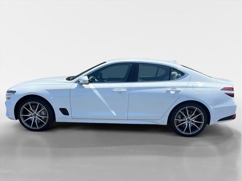 Used 2025 Genesis G70 2.5T AWD/4WD image 2