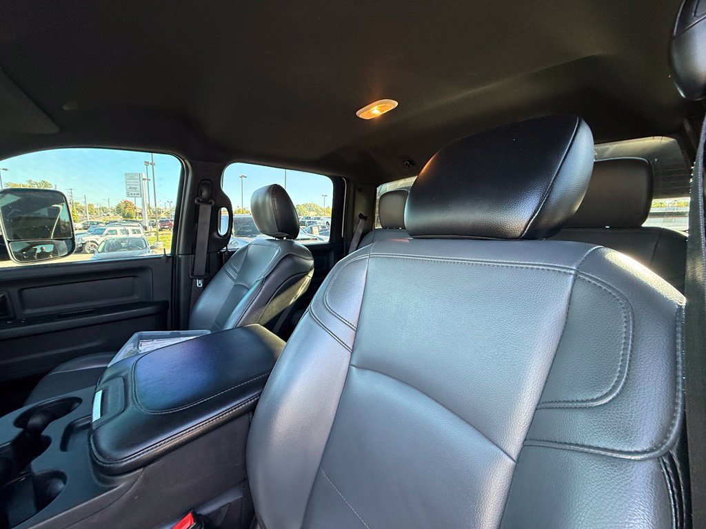 Used 2021 RAM 3500 Tradesman w/ Chrome Appearance Group AWD/4WD image 15