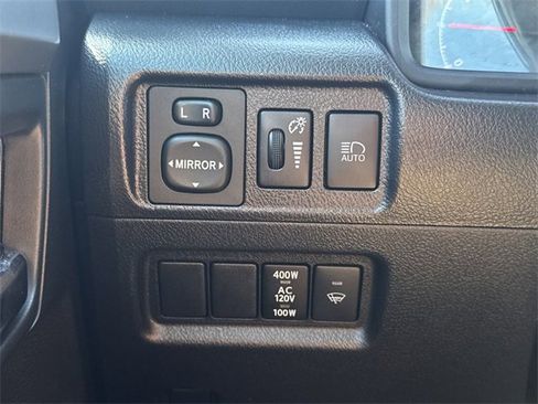 Used 2022 Toyota 4Runner SR5 Premium image 33