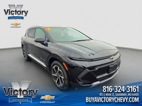 Used 2024 Chevrolet Equinox EV LT image 1