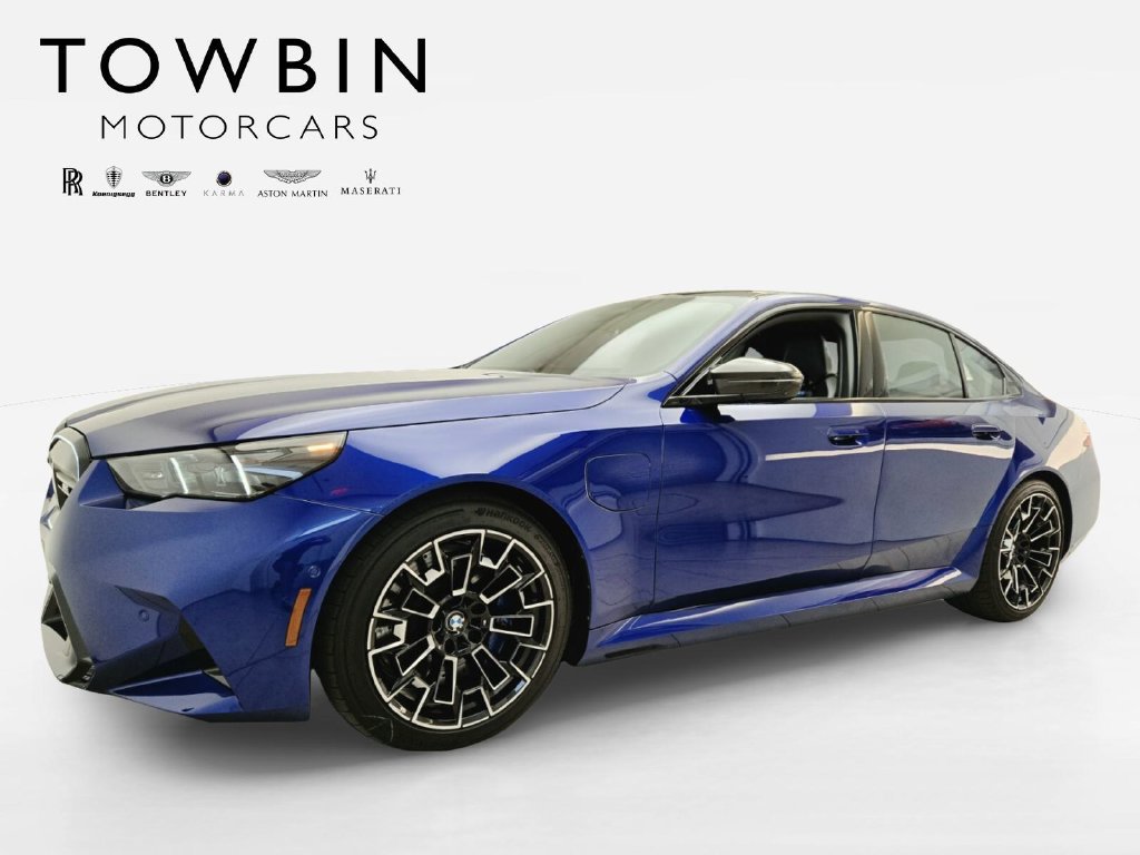 Used 2025 BMW M5 w/ Carbon Package AWD/4WD image 1
