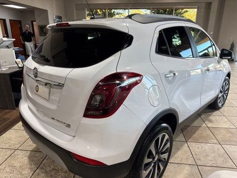 Used 2020 Buick Encore Essence image 5