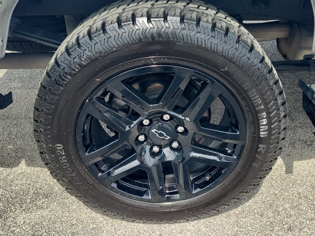 Used 2022 Chevrolet Silverado 1500 Custom Trail Boss AWD/4WD image 5