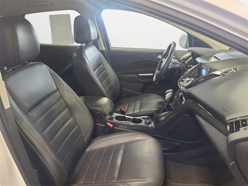 Used 2016 Ford Escape Titanium image 15