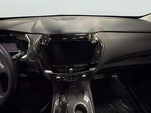 Used 2018 Chevrolet Traverse Premier AWD/4WD image 17