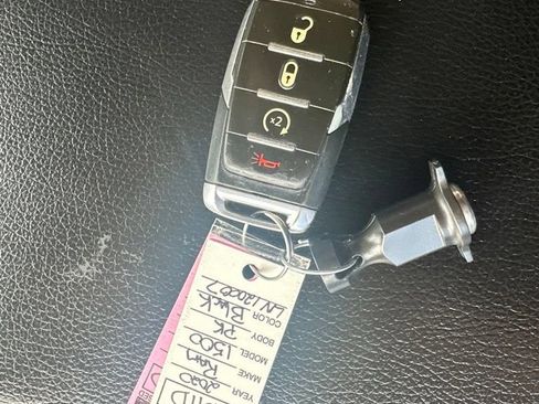 Used 2020 RAM 1500 Big Horn AWD/4WD image 36