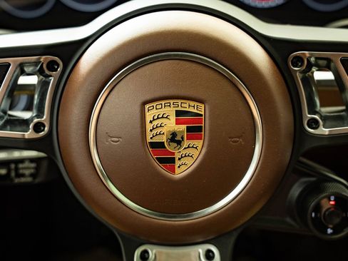 Certified 2021 Porsche Cayenne Turbo AWD/4WD image 42