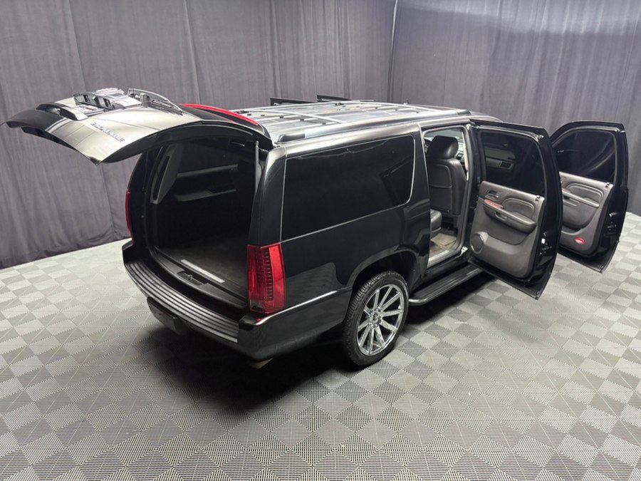 Used 2013 Cadillac Escalade ESV Luxury AWD/4WD image 20