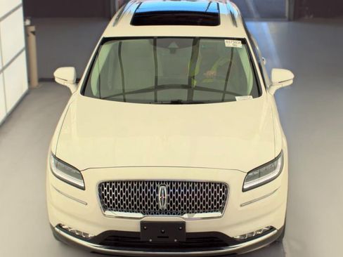 Used 2023 Lincoln Nautilus Black Label AWD/4WD image 2
