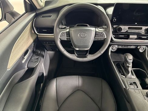 New 2026 Toyota Grand Highlander AWD image 18
