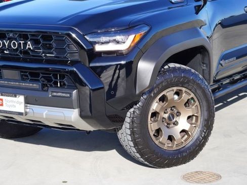 Used 2025 Toyota 4Runner Trailhunter image 5