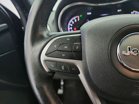 Used 2018 Jeep Grand Cherokee Limited AWD/4WD image 21