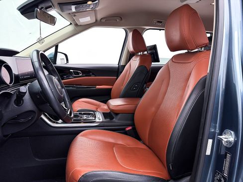 Used 2022 Kia Carnival SX image 20