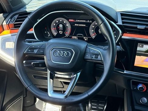 Used 2020 Audi Q3 2.0T Premium Plus w/ Premium Plus Package AWD/4WD image 21